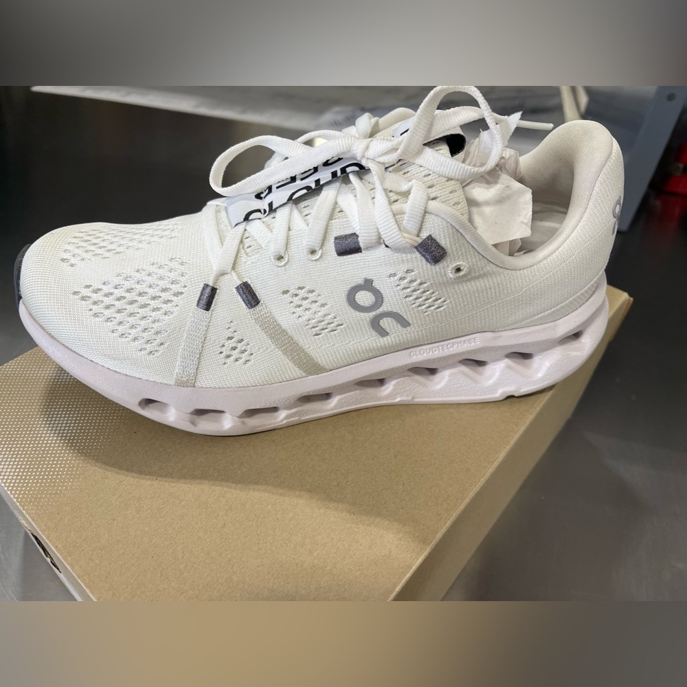 Cloud Surfer OnCloud size 8